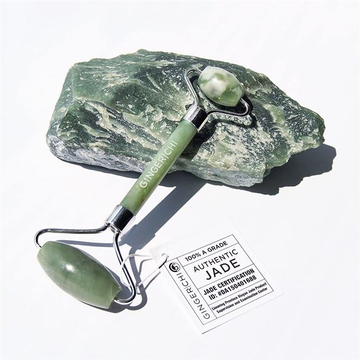 GingerChi Jade Roller สำหรับการดูแลผิวหน้า